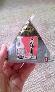 �Ƃ�T�[����